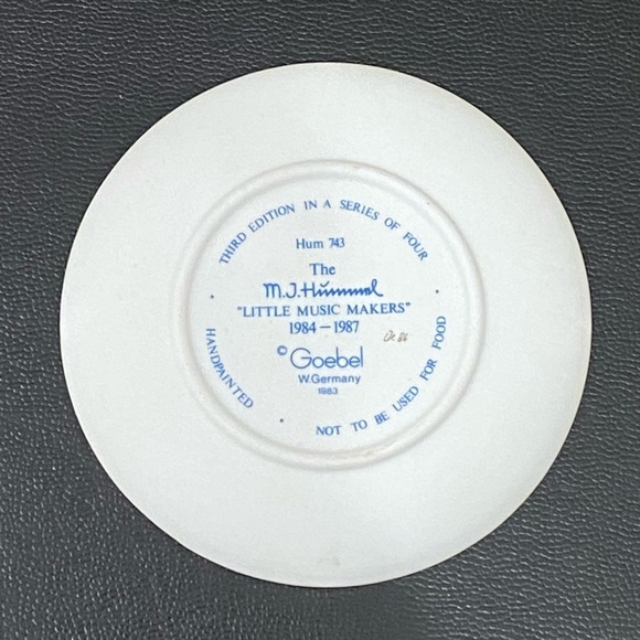 Lot of 4 Hummel Goebel Little Music Makers ‘84-‘87 Miniature Collectors' Plates - Picture 9 of 12